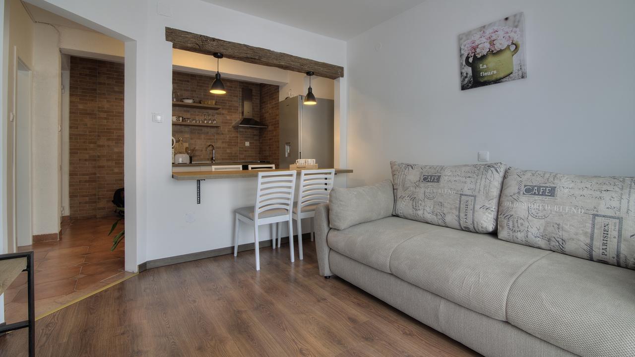 Apartments Lola Senj  Exterior foto