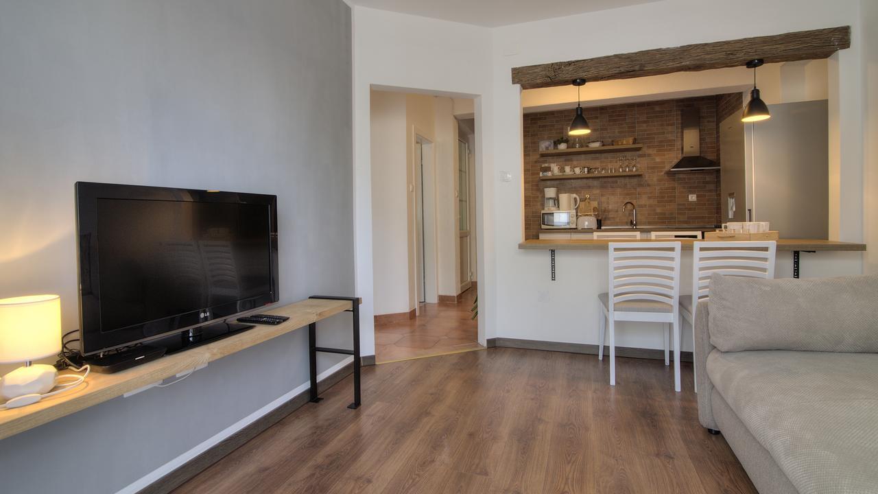 Apartments Lola Senj  Exterior foto