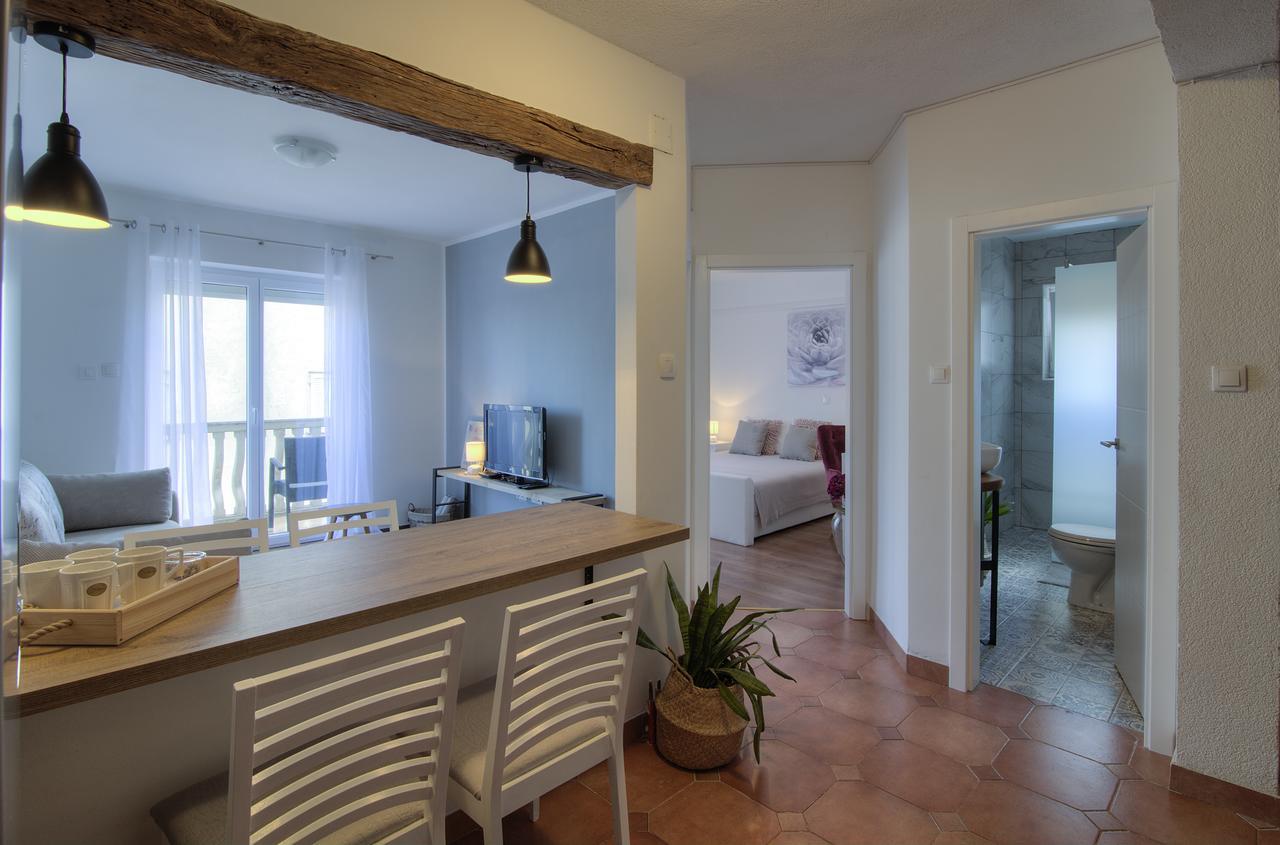 Apartments Lola Senj  Exterior foto
