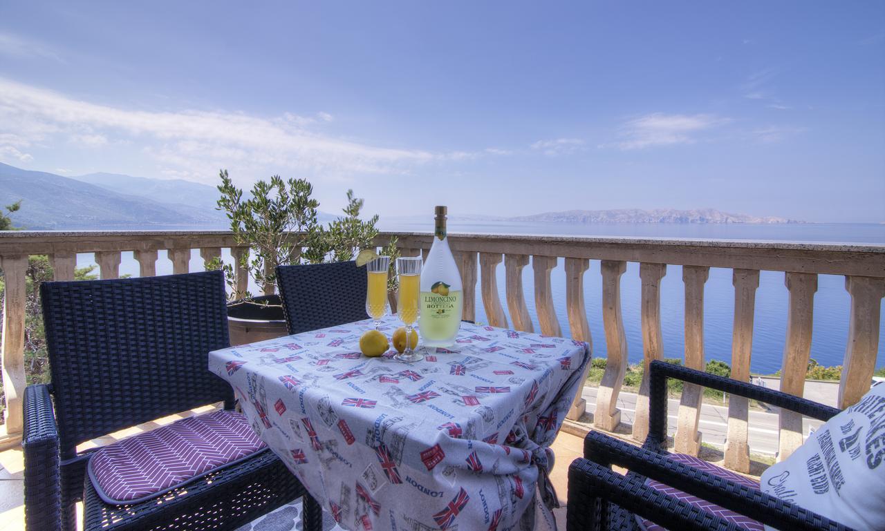 Apartments Lola Senj  Exterior foto